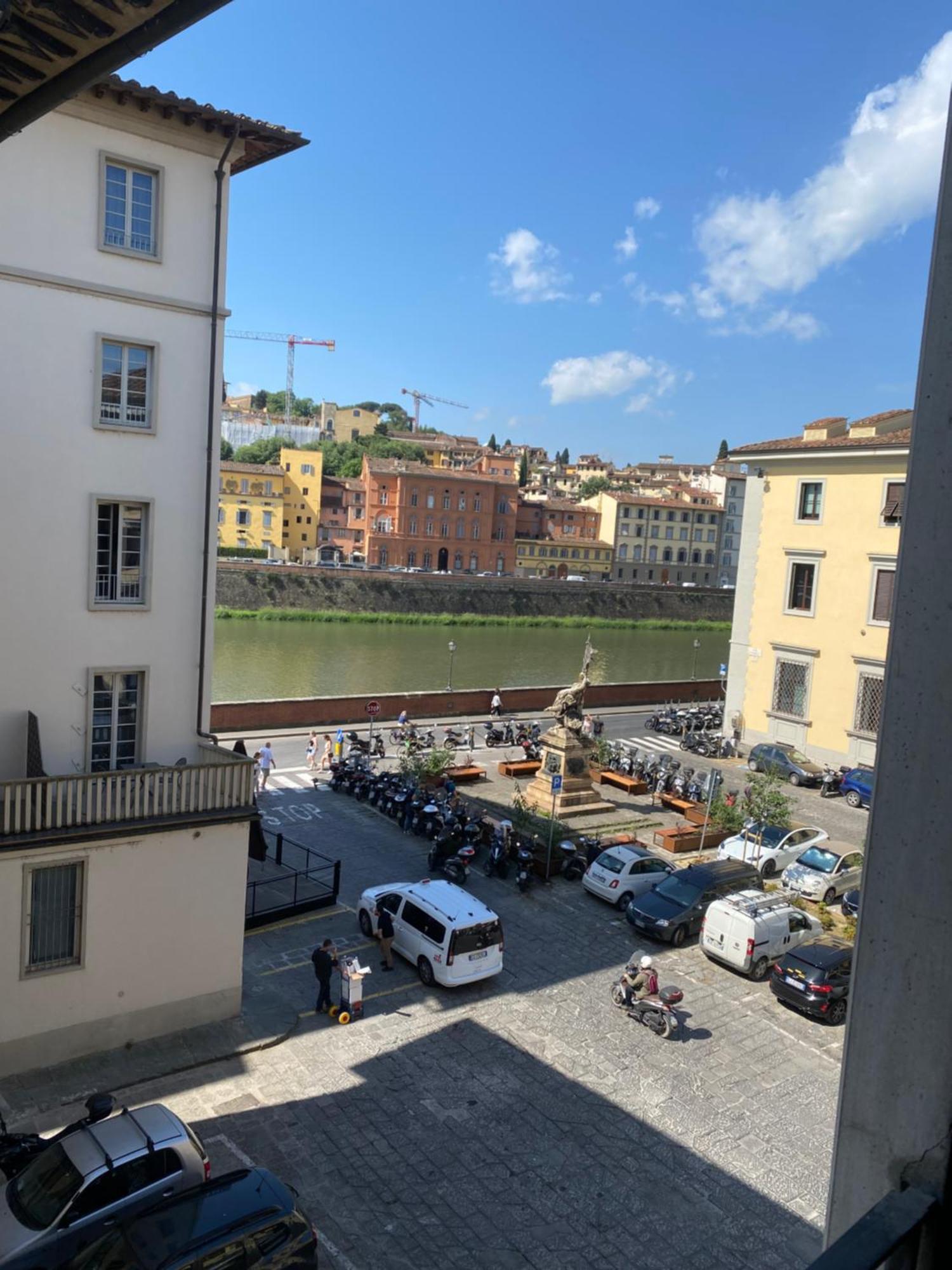 Old Bridge Apartment Florence Exterior photo